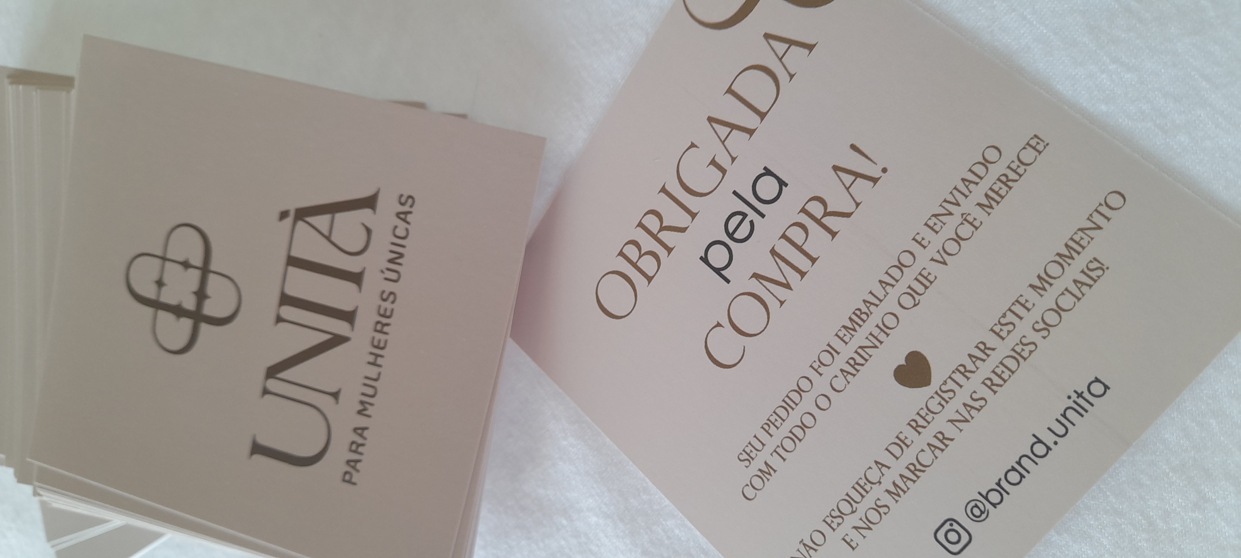 Cartão de agradecimento e cuidados