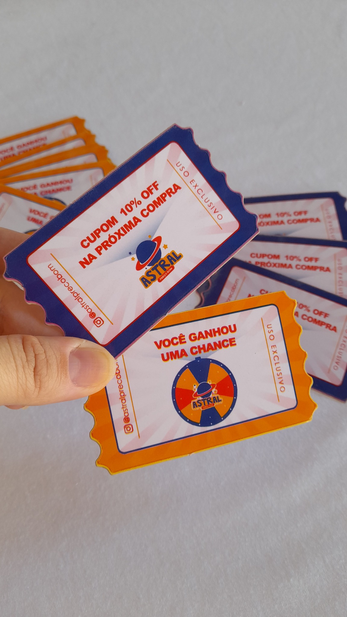 Cupom promocional com desconto produzido pela Gráfica Intro Maker